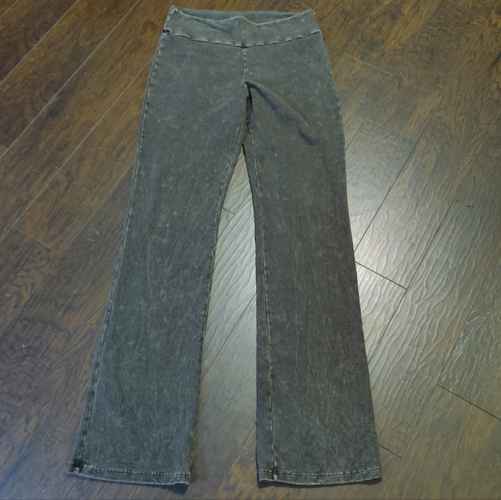 Chatoyant mineral wash Wide Leg form fitting Leggings pants back Pockets Brown L